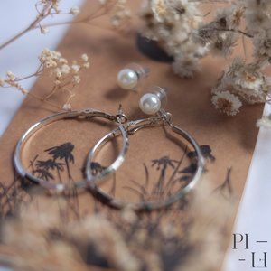 NWOT Set of 2 earrings faux pearl and silver hoops